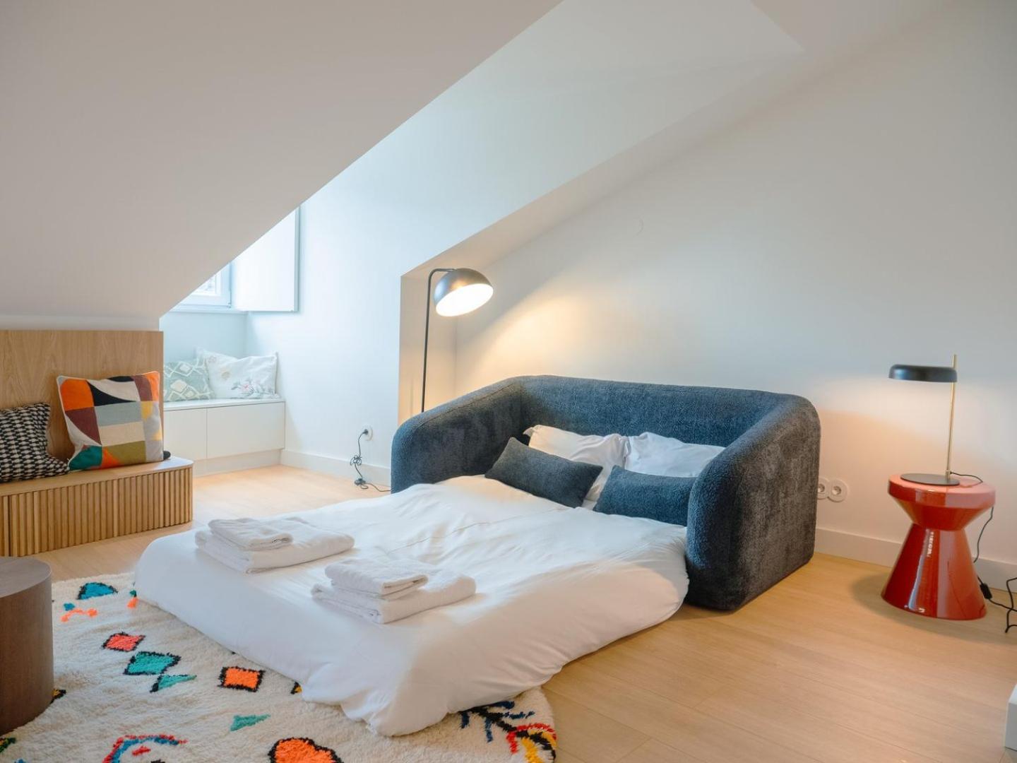 Chic 1br Duplex W/ac Santa Catarina | By Airnest Apartamento Lisboa