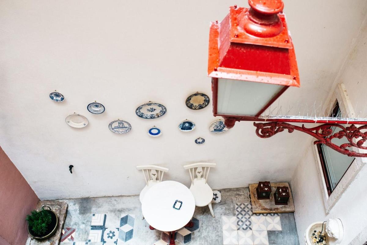 Exquisite With Patio Portuguese Soul Alfama 2p Appartement *