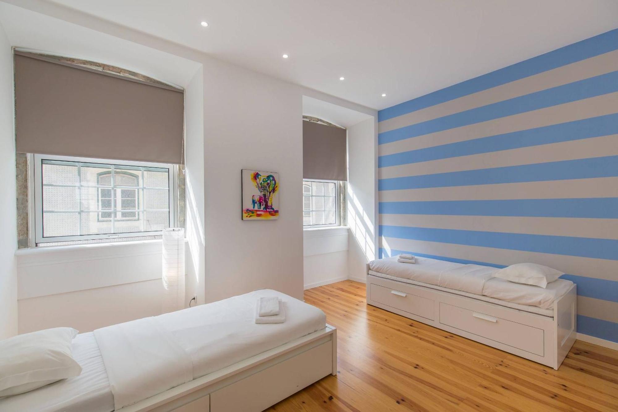 100 A - Flat By Pink St. * Lissabon