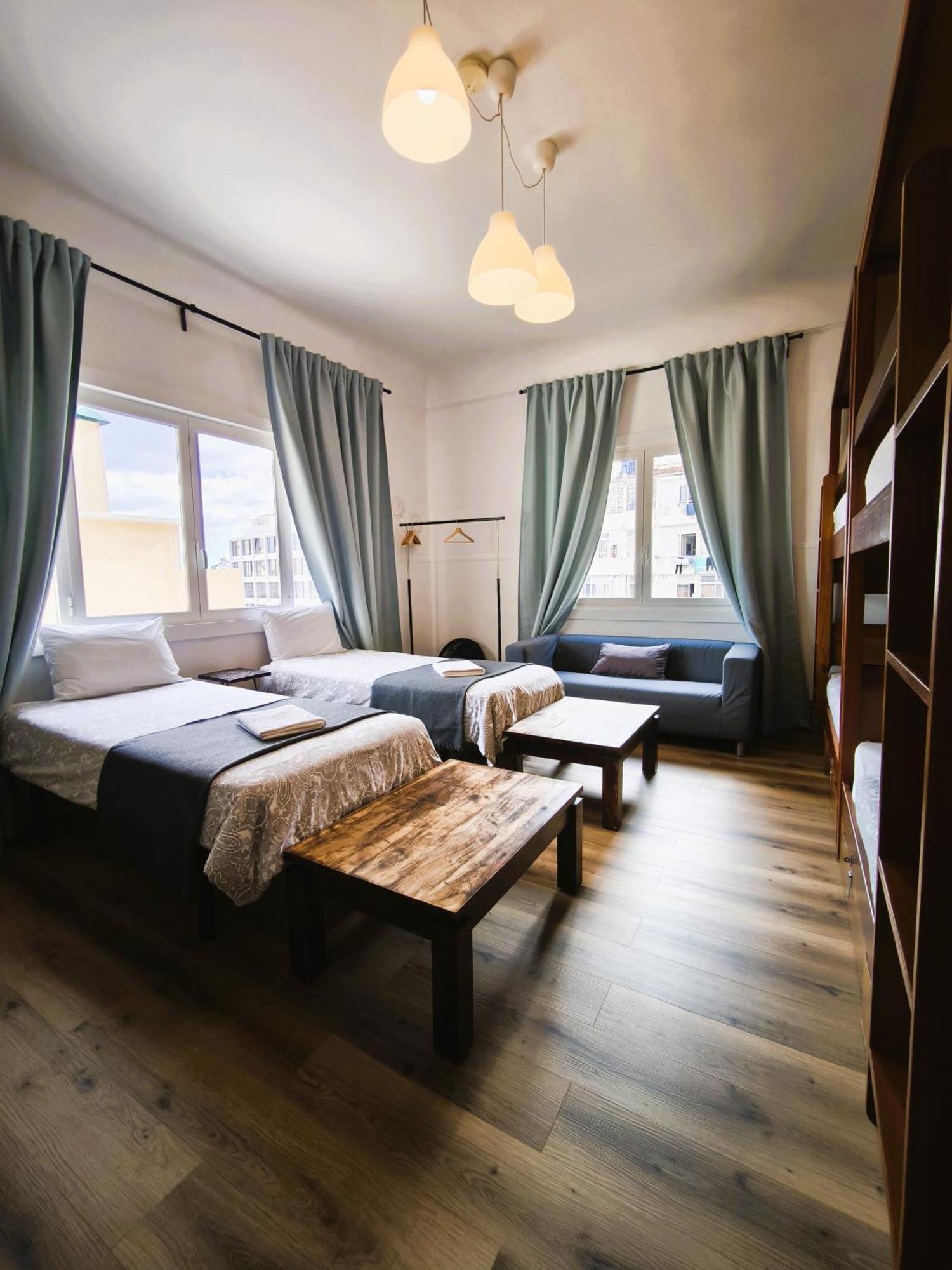 Hostel Ey
