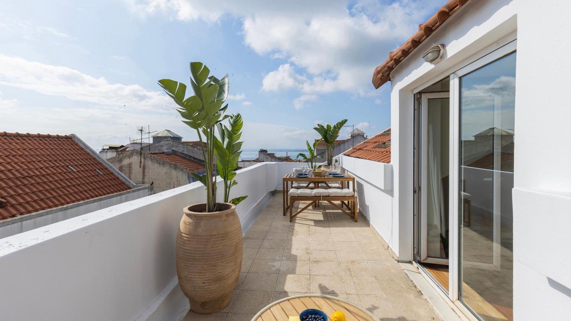 Apartamento Authentic Living With A View By Lovelystay