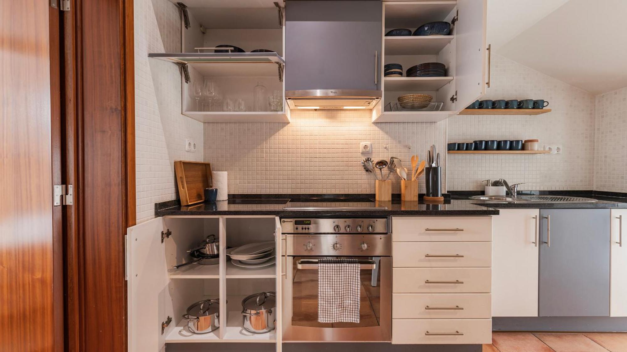 Authentic Living With A View By Lovelystay Apartamento *