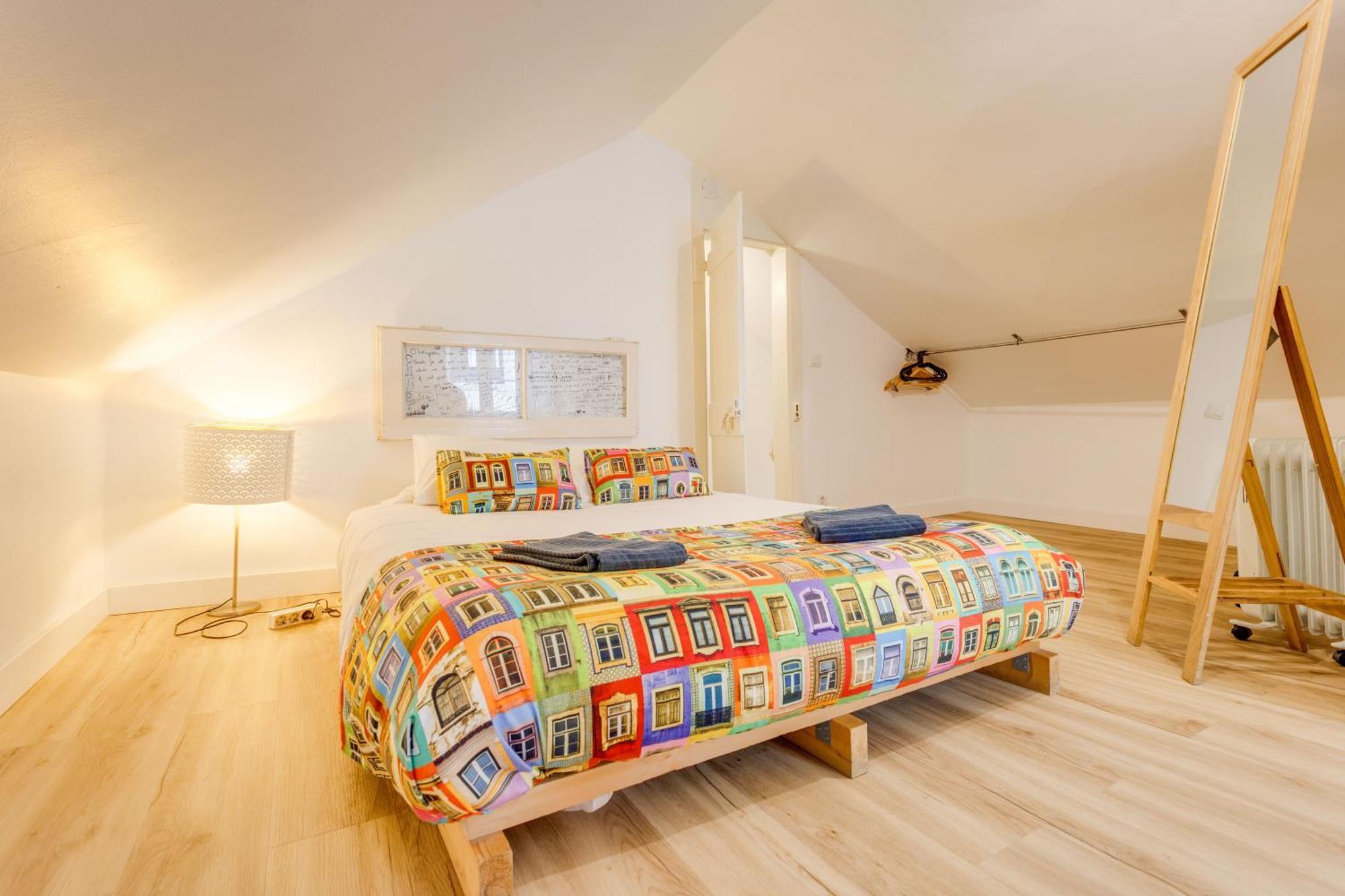 Apartamento Bairro Alto Window - Cozy Spot In A Buzzing Locale
