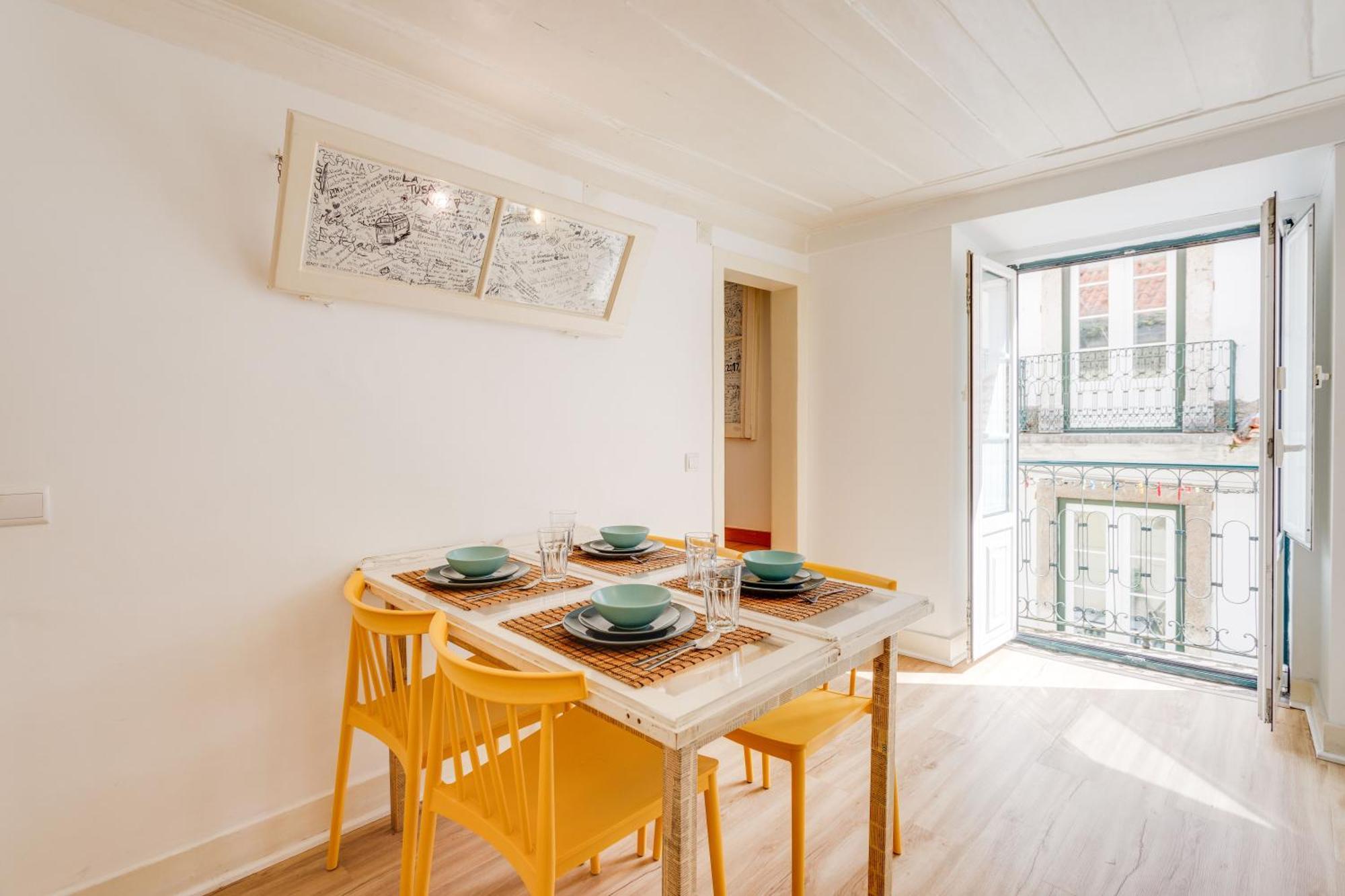 Bairro Alto Window - Cozy Spot In A Buzzing Locale Apartamento *