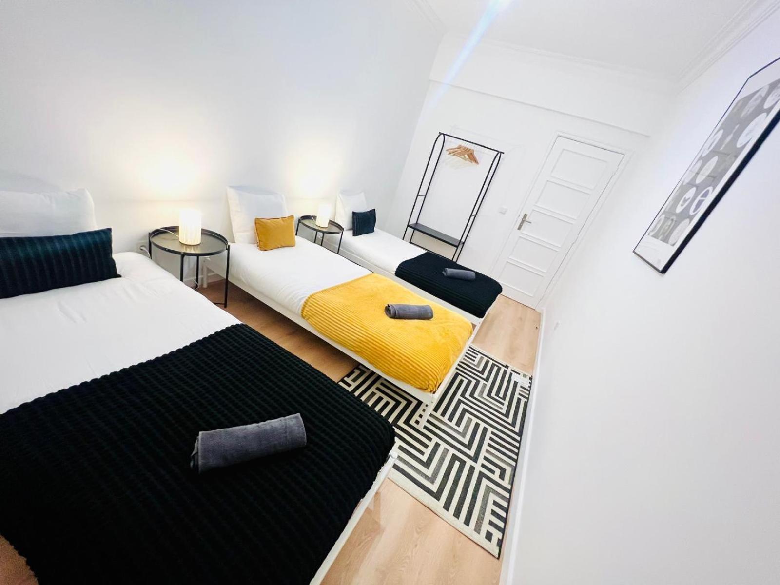 Rooms, Ideal Location For Tourists * Lissabon