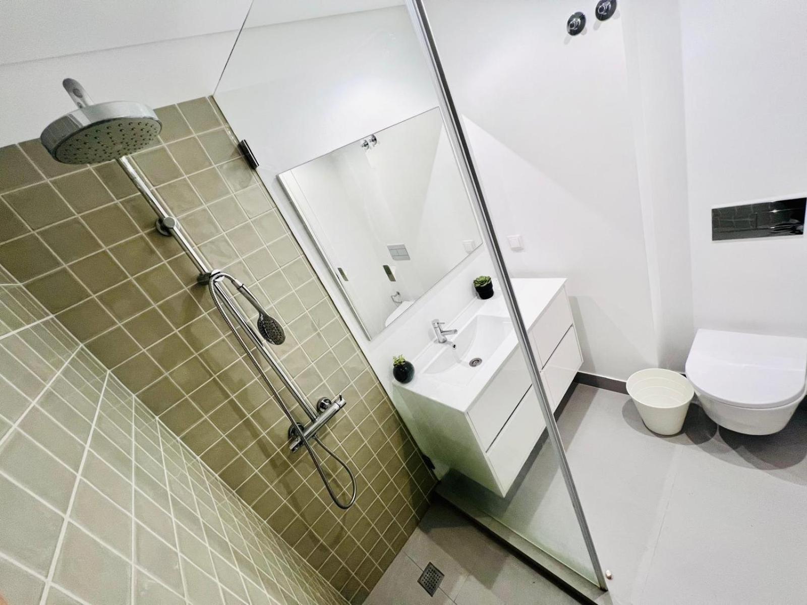 Rooms, Ideal Location For Tourists * Lissabon