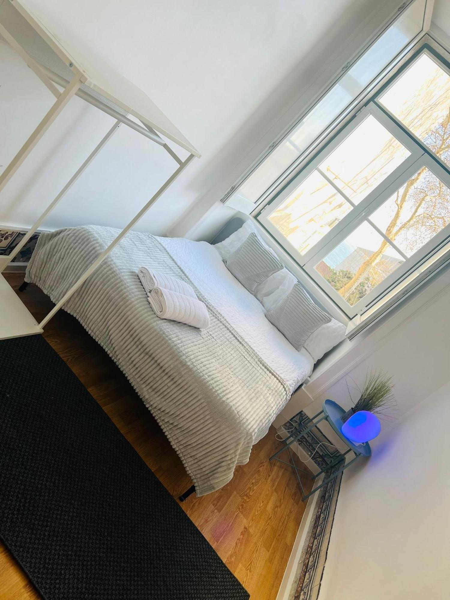 Luxury Rooms, Location In The Lissabon