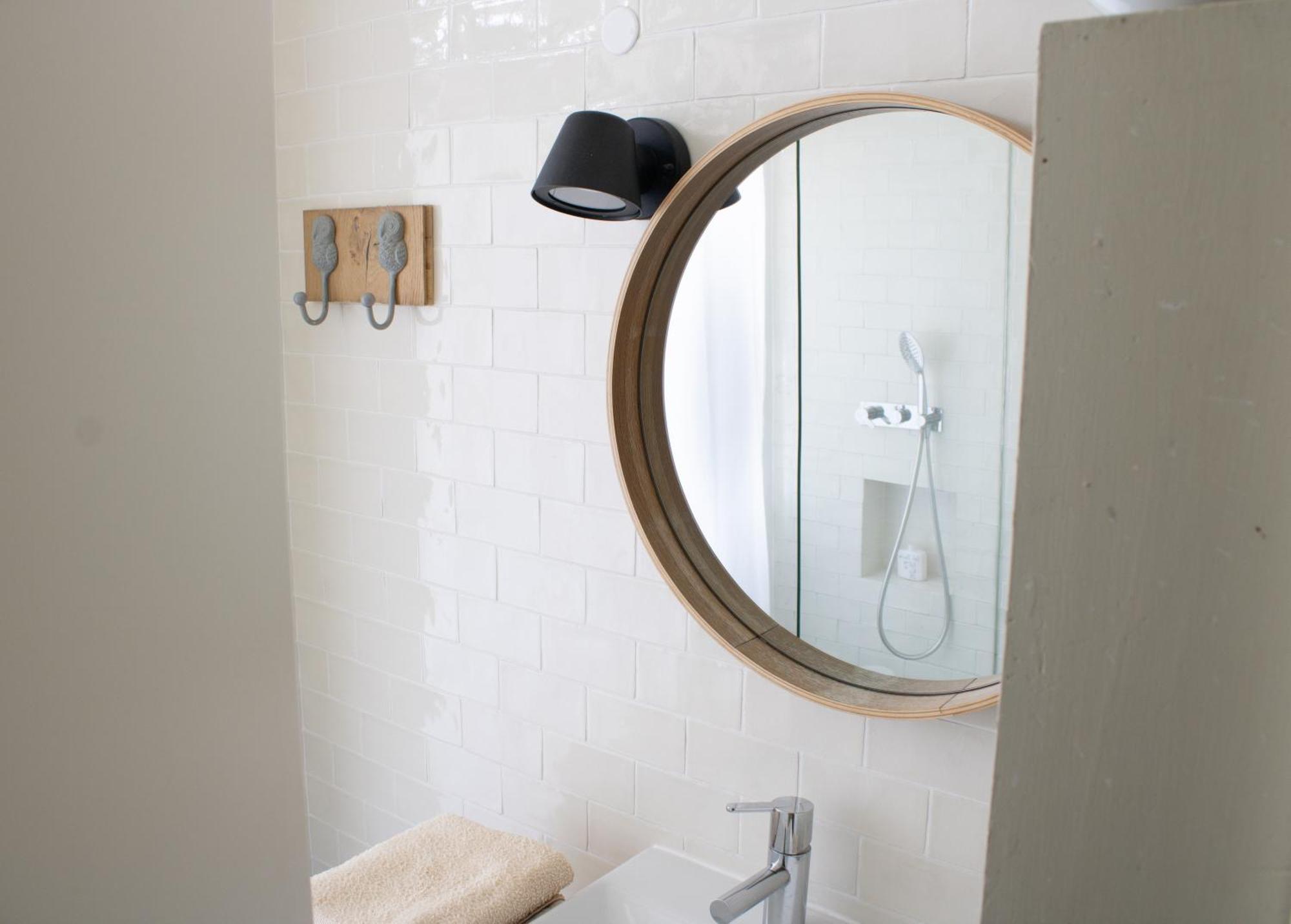 Avec Salle De Bain Privee Et Balcon Vegetal A Lisbonne Amoreiras * Lissabon