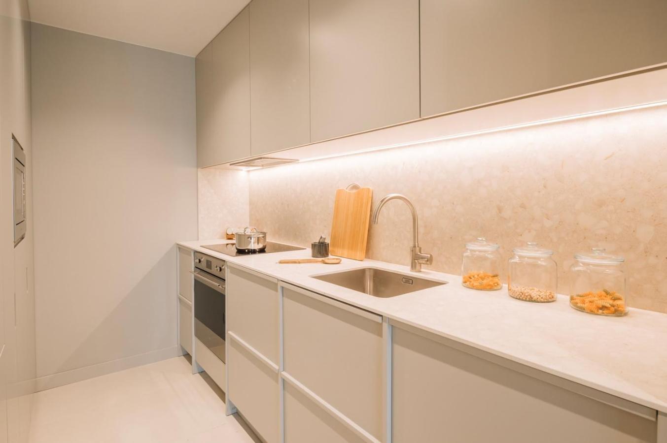 Adraga - 1 Bedroom And Shared Pool In Avenidas Novas *