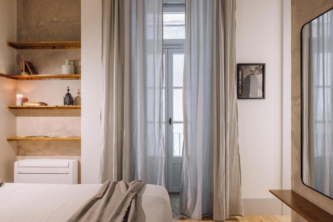 Kamour - 2 Bedrooms And Balcony In Baixa Lissabon