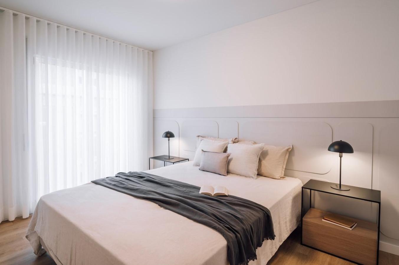 Oliveira - 1 Bedroom, Parking In Parque Nacoes Lisbon