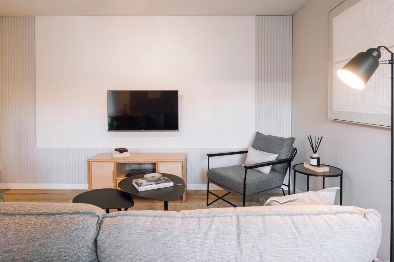 Oliveira - 1 Bedroom, Parking In Parque Nacoes
