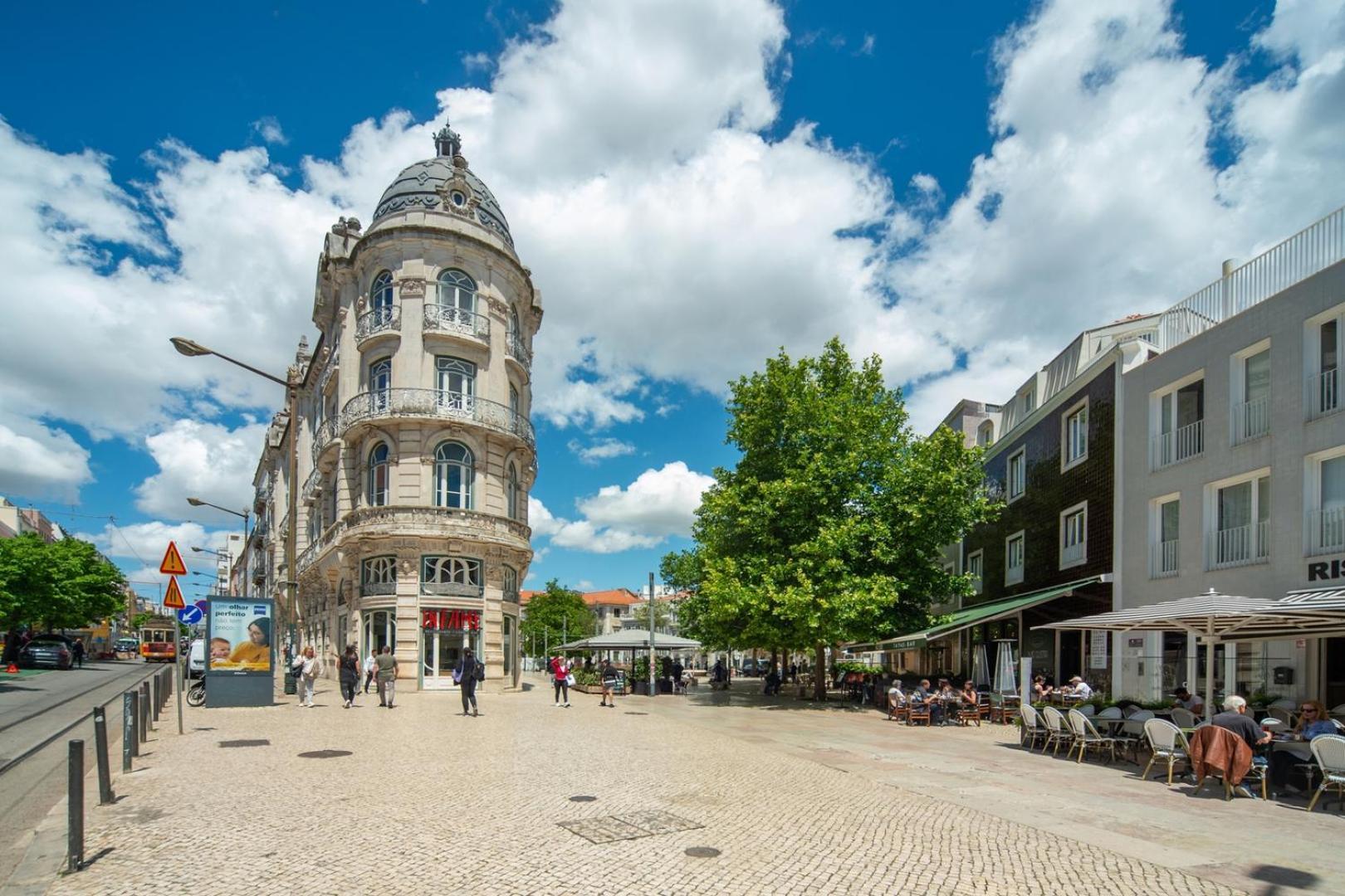 Gorgeous Rooftop 2-bed With Beautiful View Appartement Lissabon