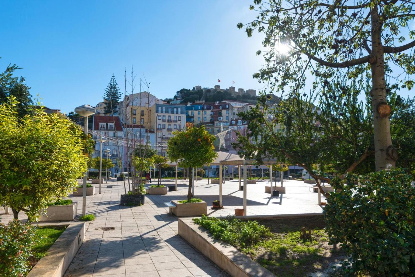Gorgeous Rooftop 2-bed 250m To Intendente Sq Apartamento Lisboa