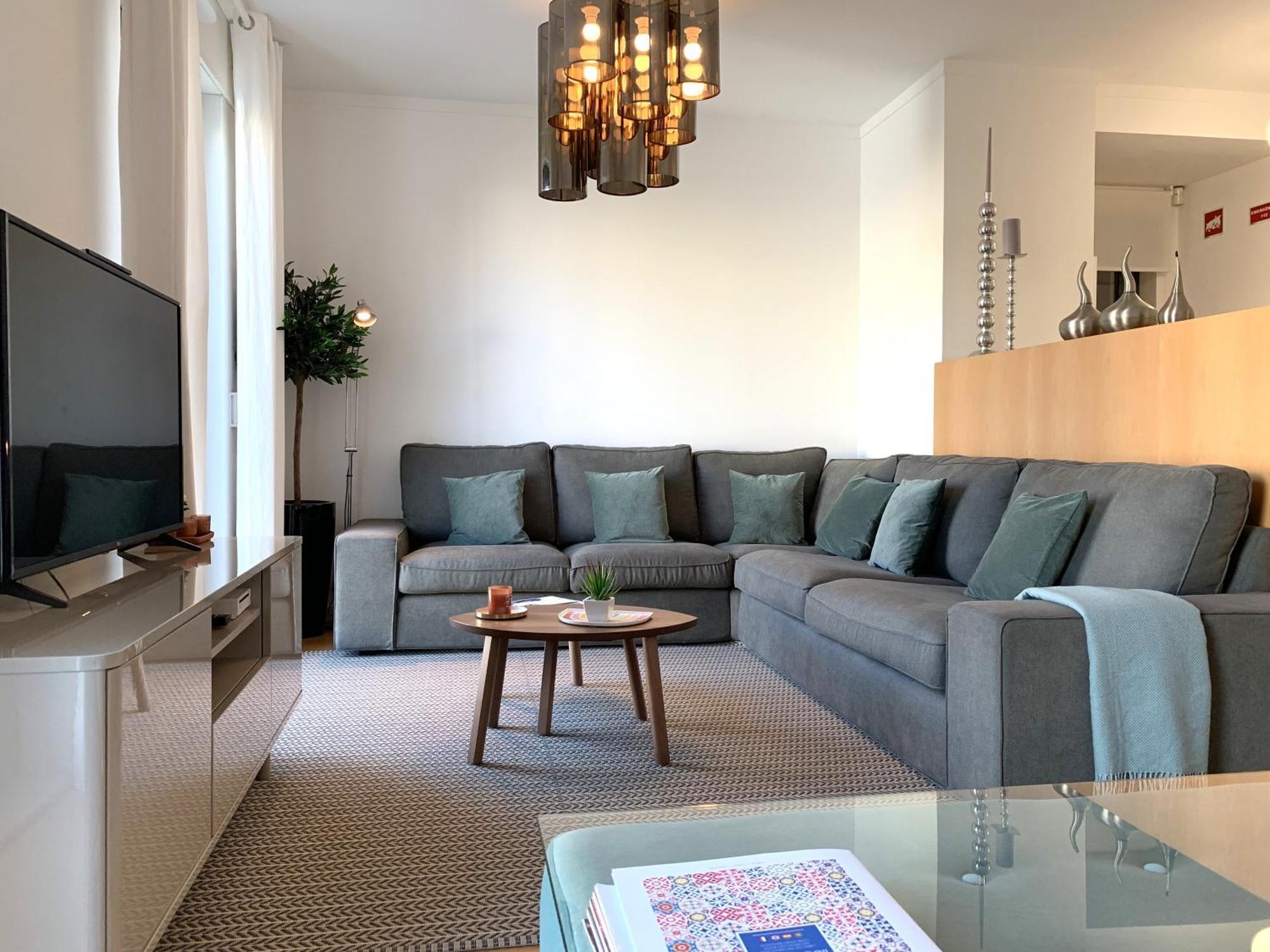 Mm1 With Castle View And Free Parking! Lisbon