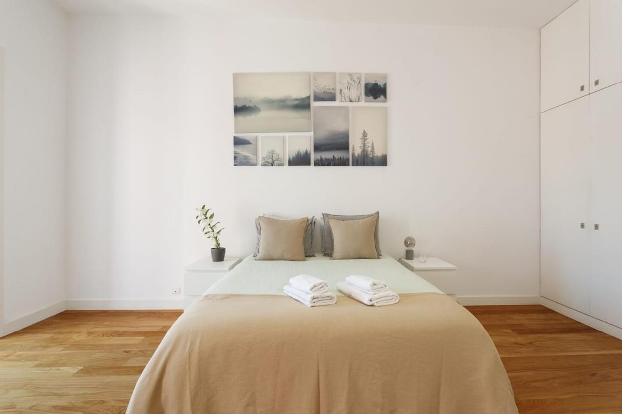 Bedooms With Shared Bathroom In In Historic Largo Do Carmo Accommodatie bij particulieren Lissabon