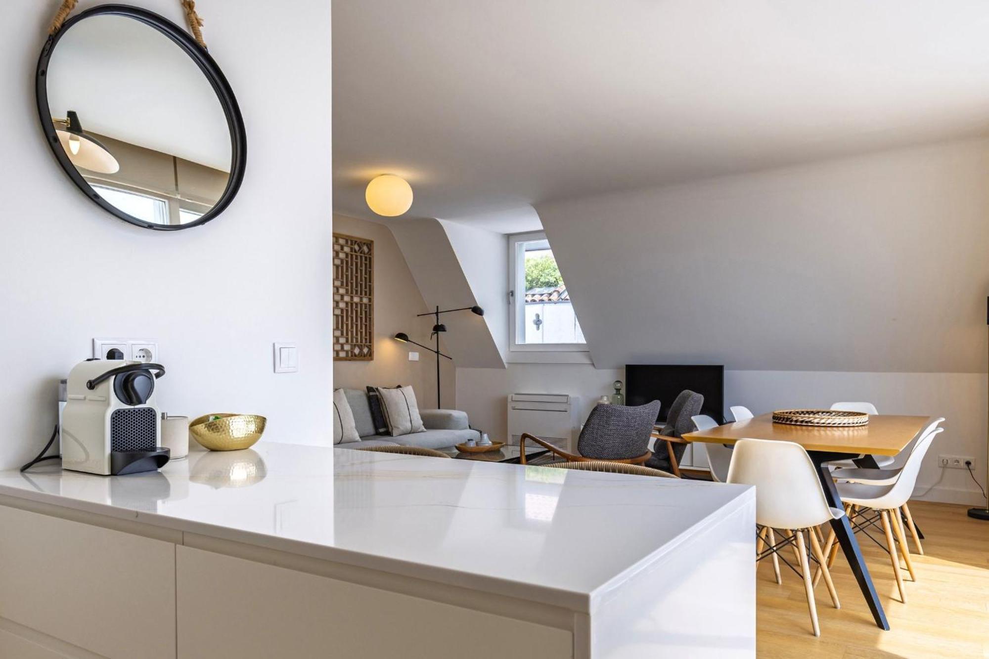 Lovelystay - Penthouse On The Tagus In Alfama * Lisbon