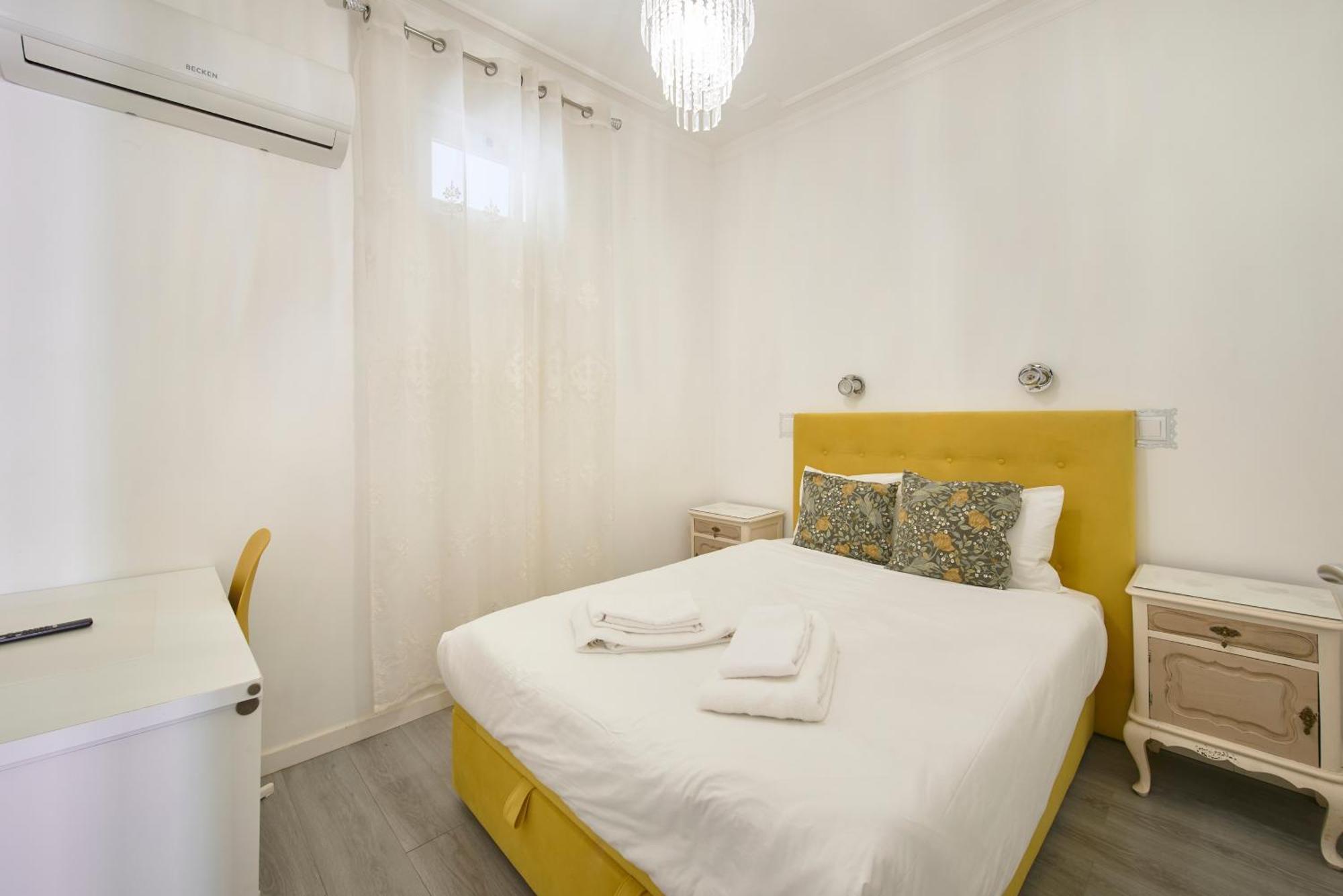 New 3 Bedroom Flat With River On Sight @alameda Appartement *
