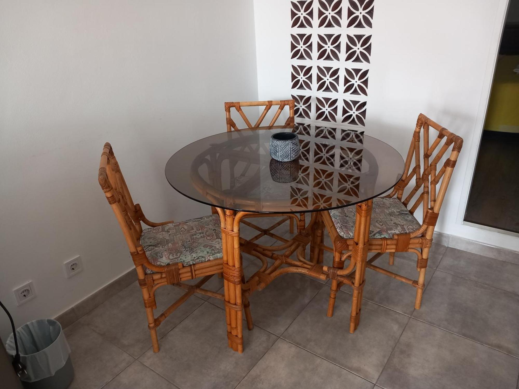 Alvito - Comfortable With Private Bathroom *