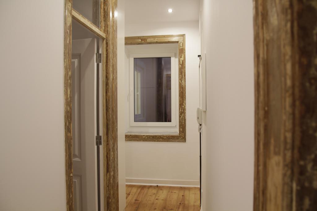 Apartment Design Ba/ Chiado Lisbon