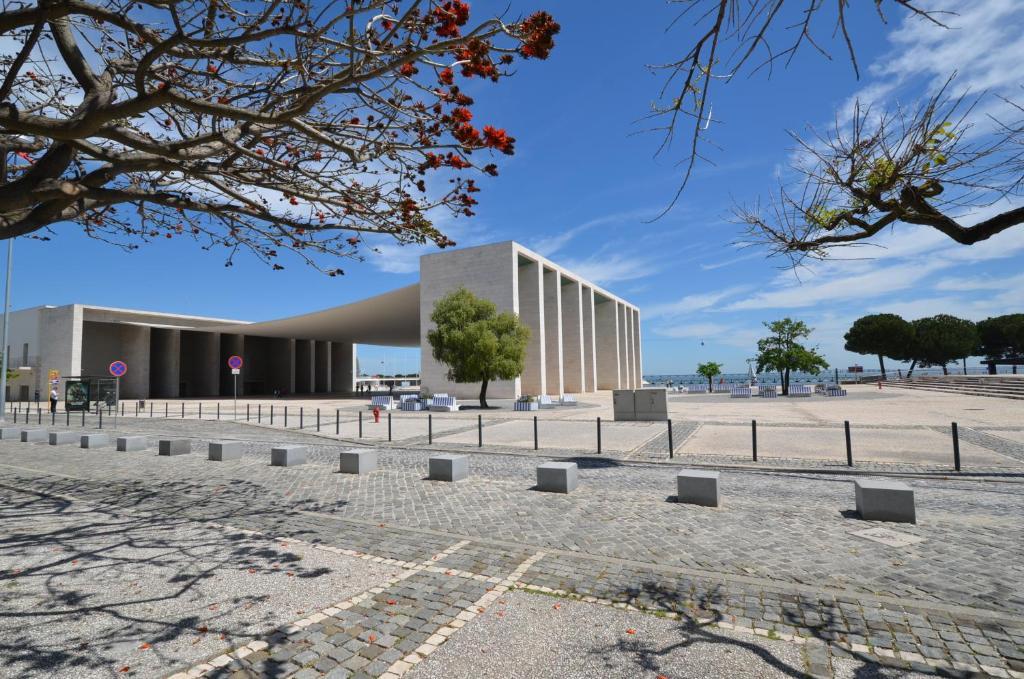 Expo Oriente Lis *