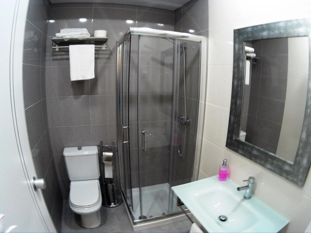 Guest house Pensao Estacao 2*