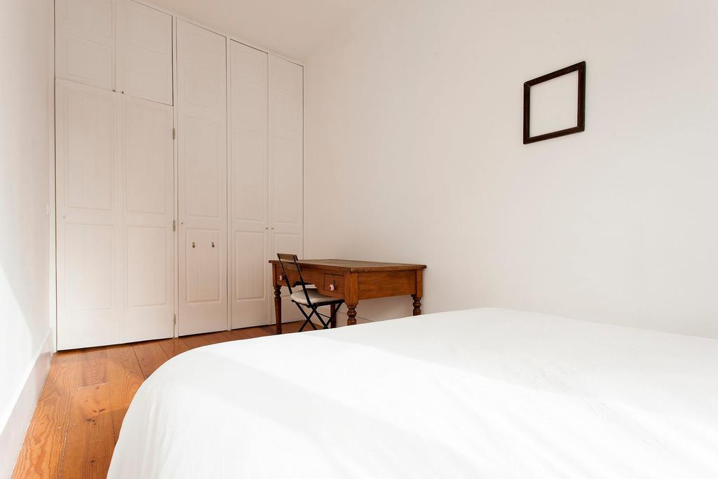Central, Charming, Quiet, Garden And Parking Apartment Lissabon