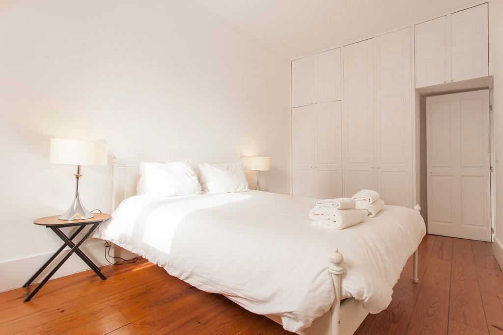 Apartment Central, Charming, Quiet, Garden And Parking Lissabon