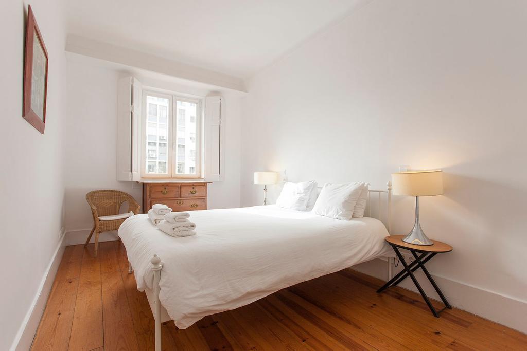 Central, Charming, Quiet, Garden And Parking * Lissabon