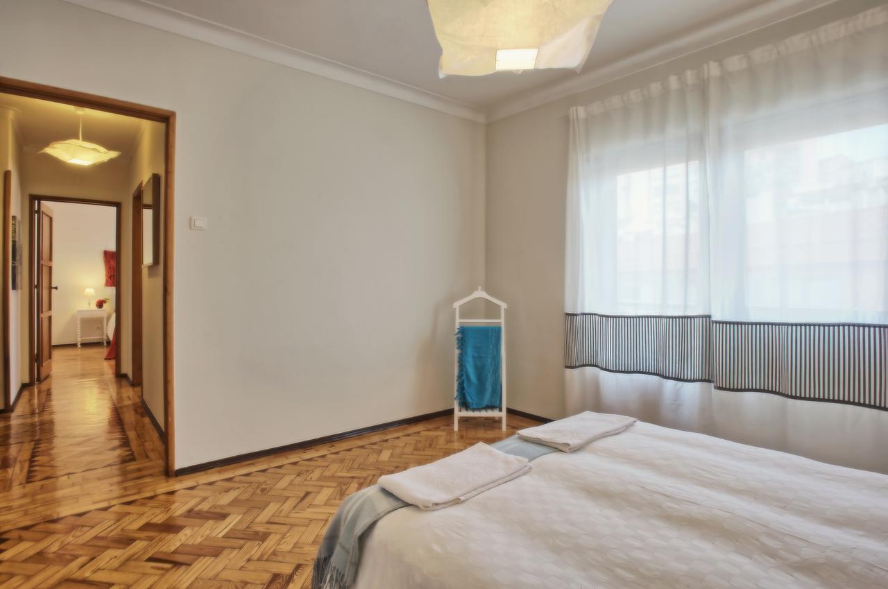 Apolonia 3e Five Bedrooms