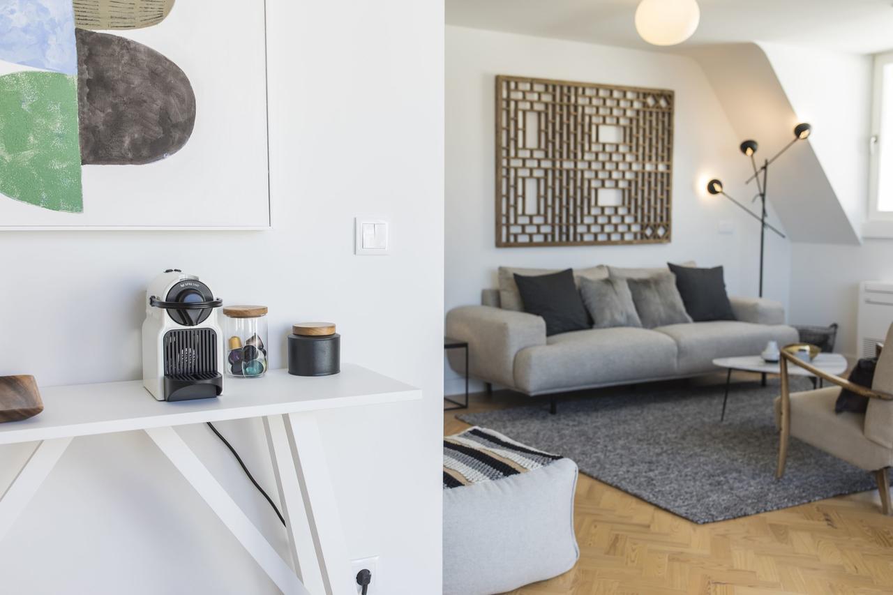 Lovelystay - Penthouse On The Tagus In Alfama Lissabon