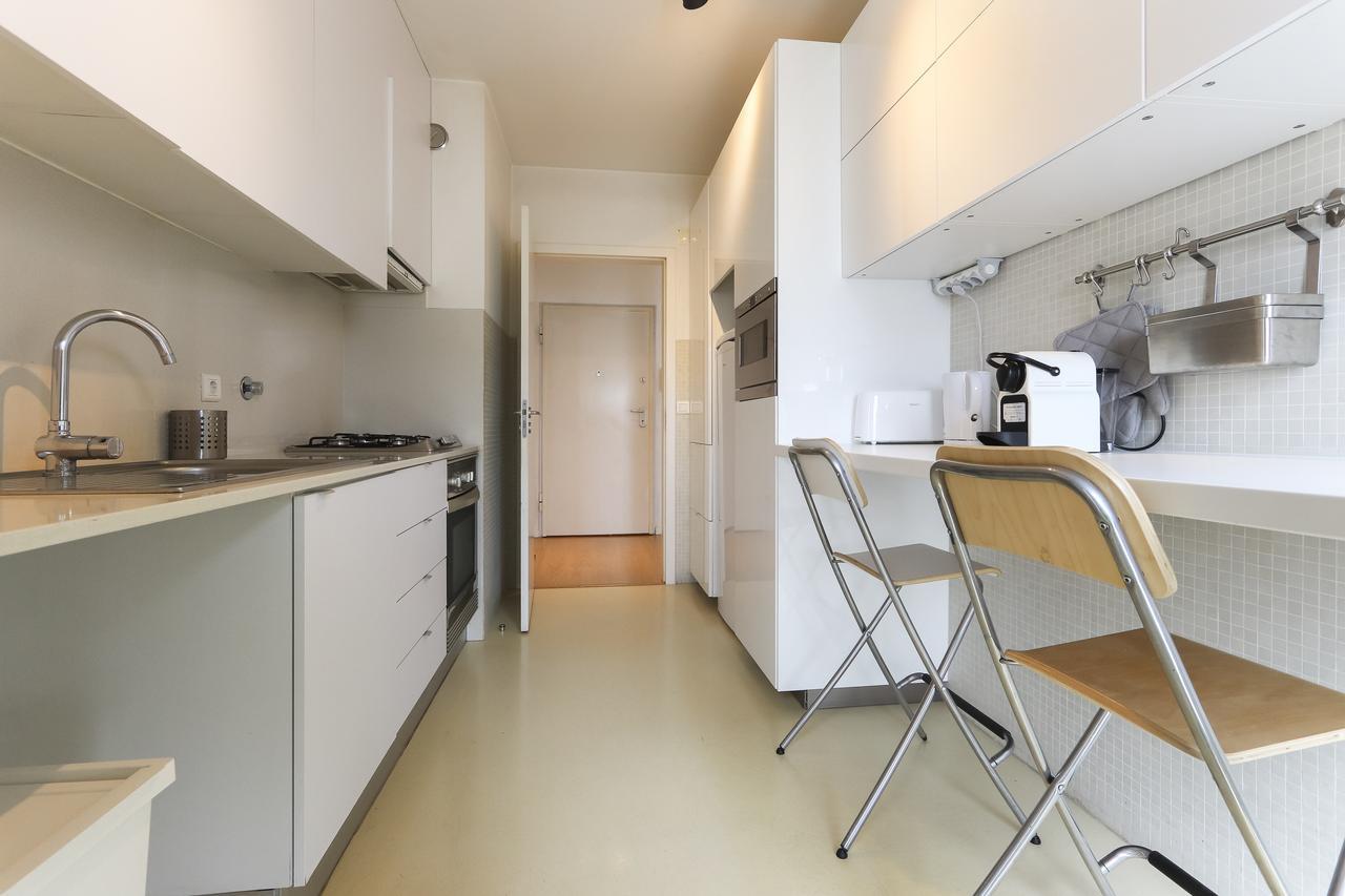 Modern & Bright Avenidas Novas By Homing Lissabon