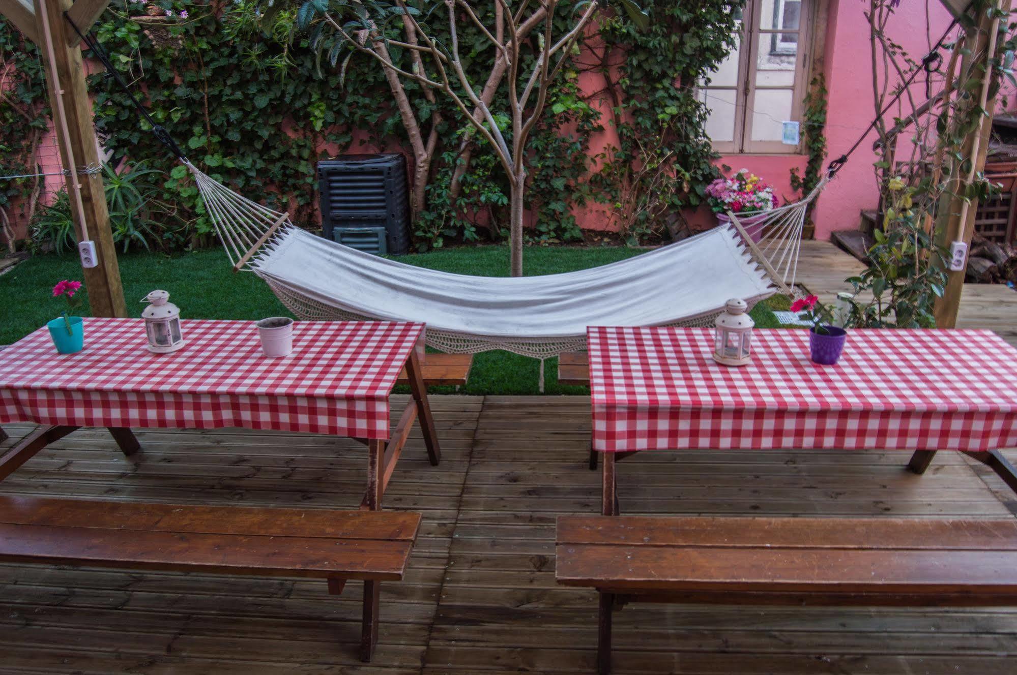 Alfama Patio Apartamento *