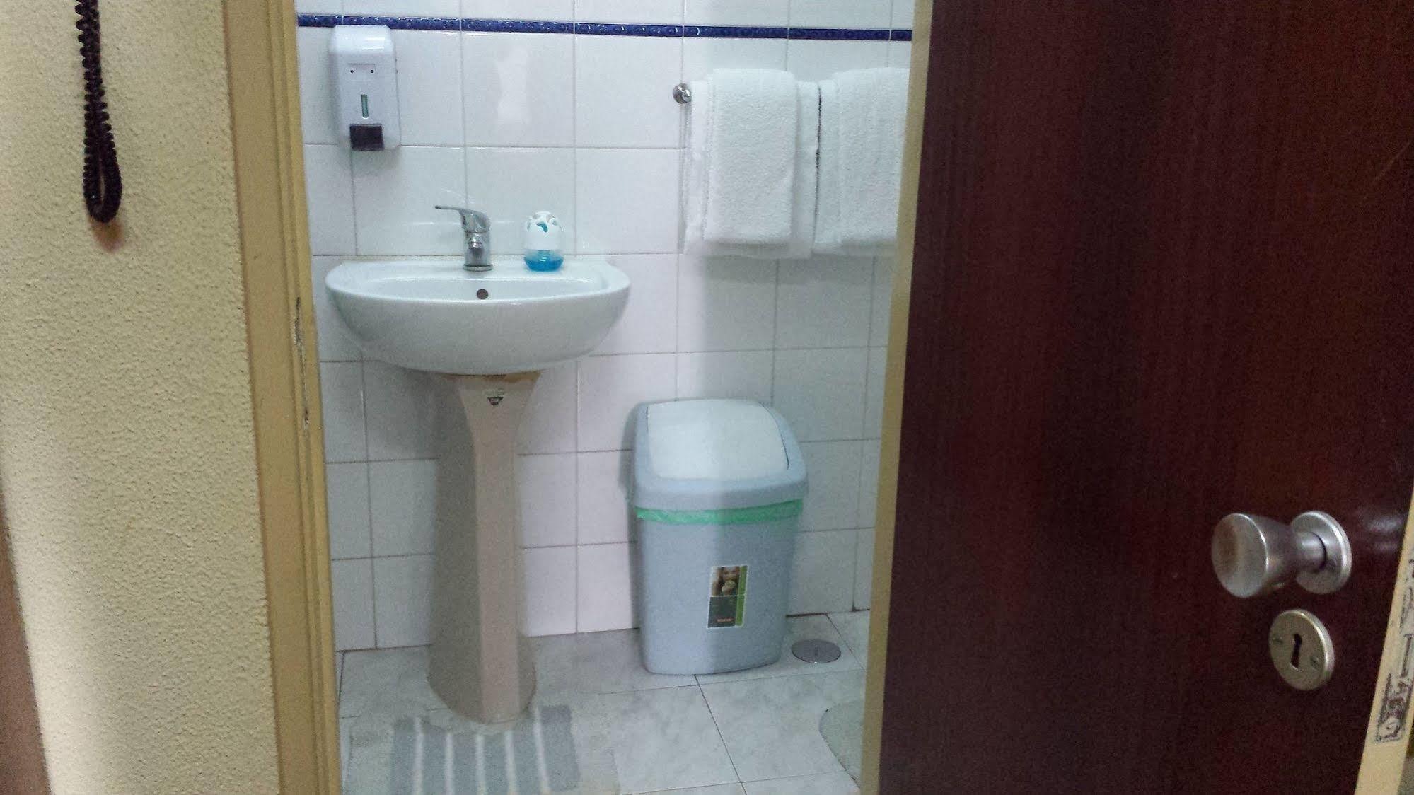 Maison d'hôtes Pensao Residencial Flor Dos Cavaleiros