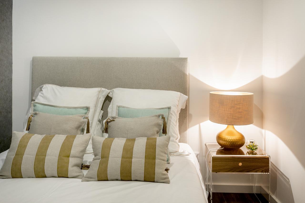 Lively 2 Bedroom In Iconic Alfama! * Lissabon