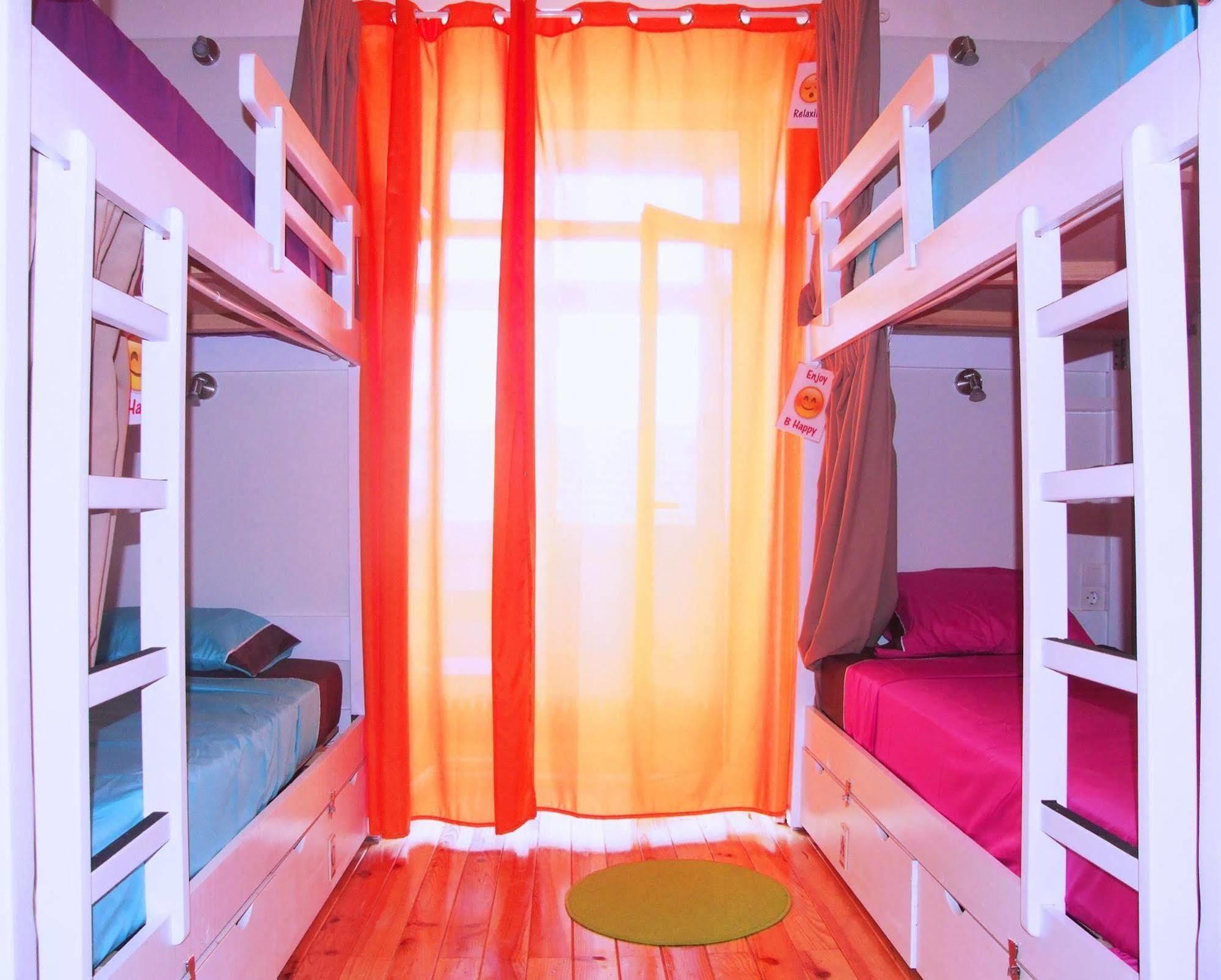 Auberge de jeunesse Fly To