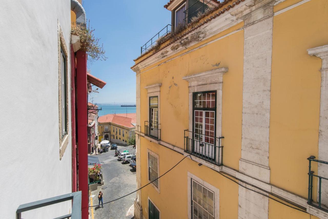 Cozy Flat In The Heart Of Alfama Appartement Lisboa