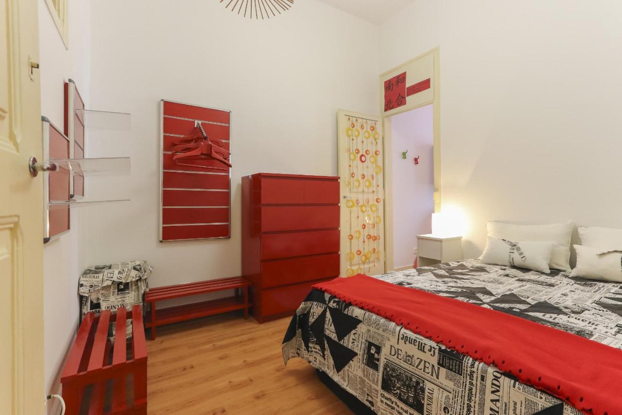 Red Almirante By Homing * Lisboa