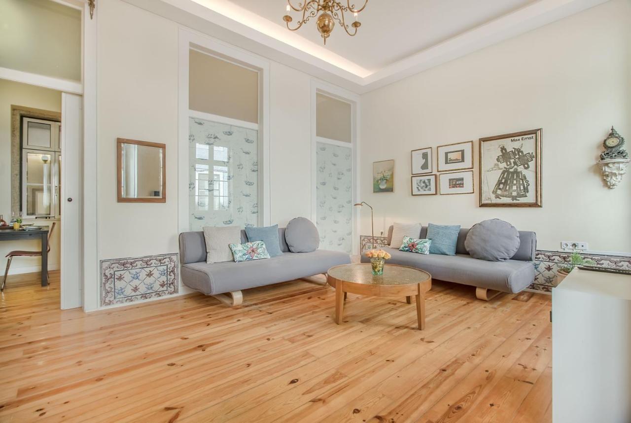 Correeiros Downtown - Historic Appartement