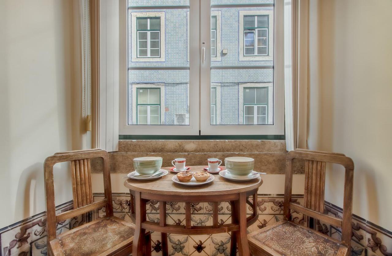 Correeiros Downtown - Historic Appartement