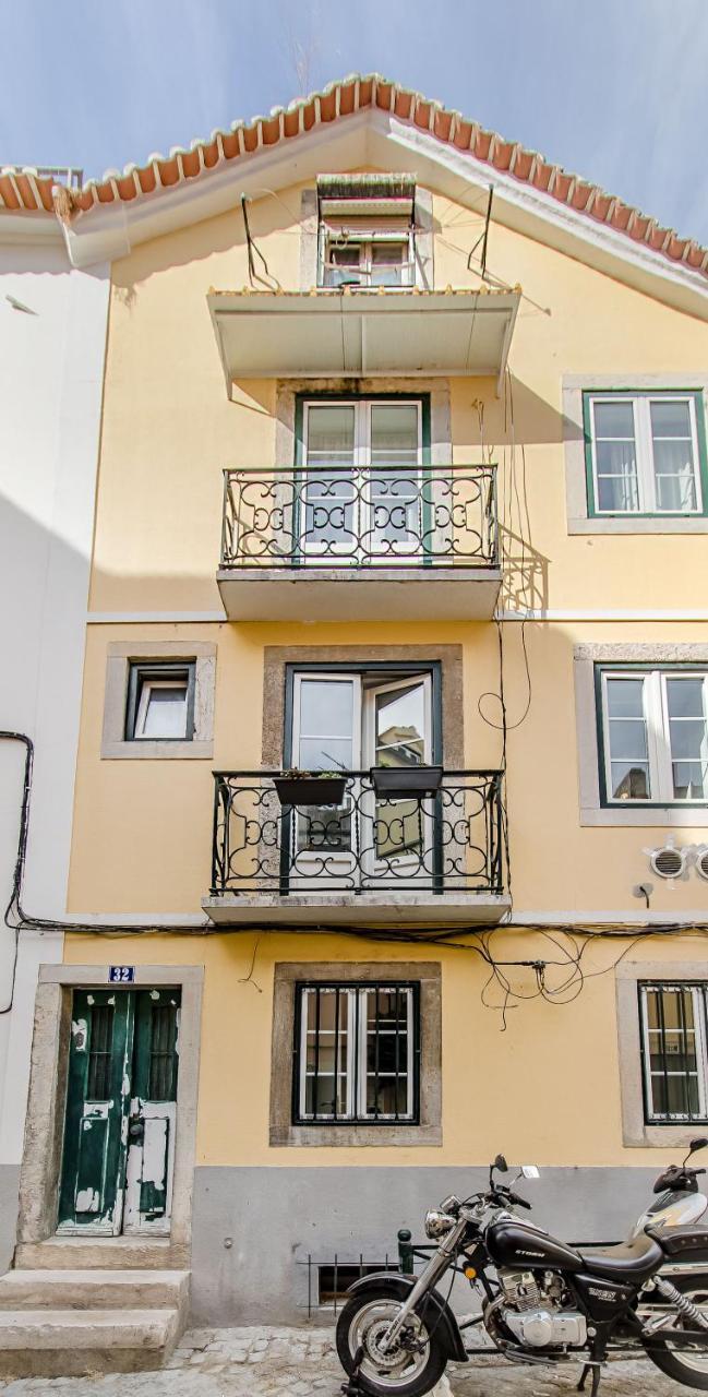 Unique And Stylish Flat In Historic Appartement Lissabon