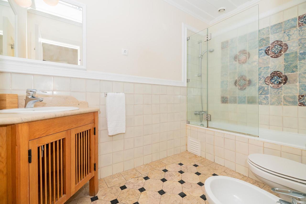 Stunning & Modern 2 Bedroom In Chiado Apartamento *