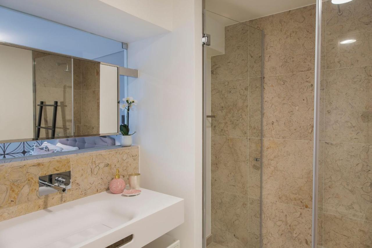 Lovelystay - Modern&colourful Flat In The Heart Of Graça * Lisboa