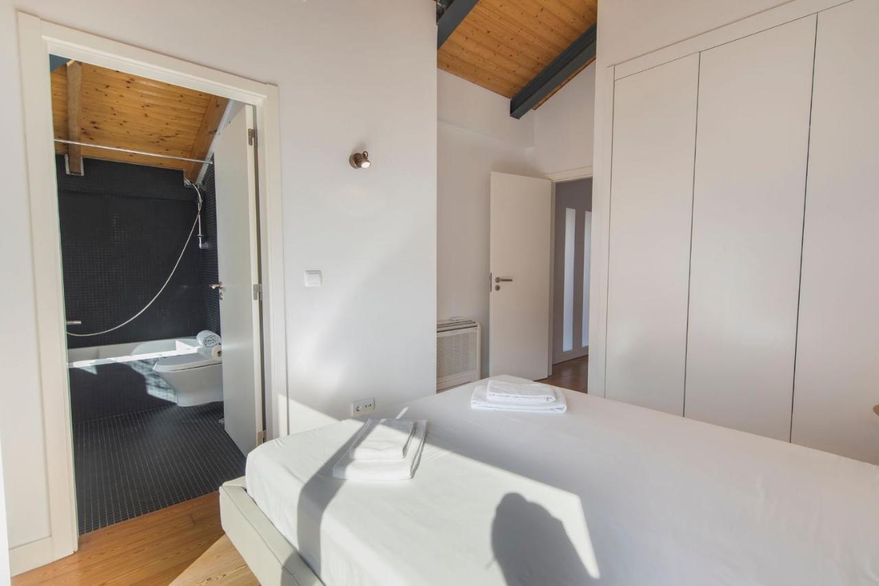 Bairro Alto Stunning Flat With Balcony By Lovelystay * Lisboa