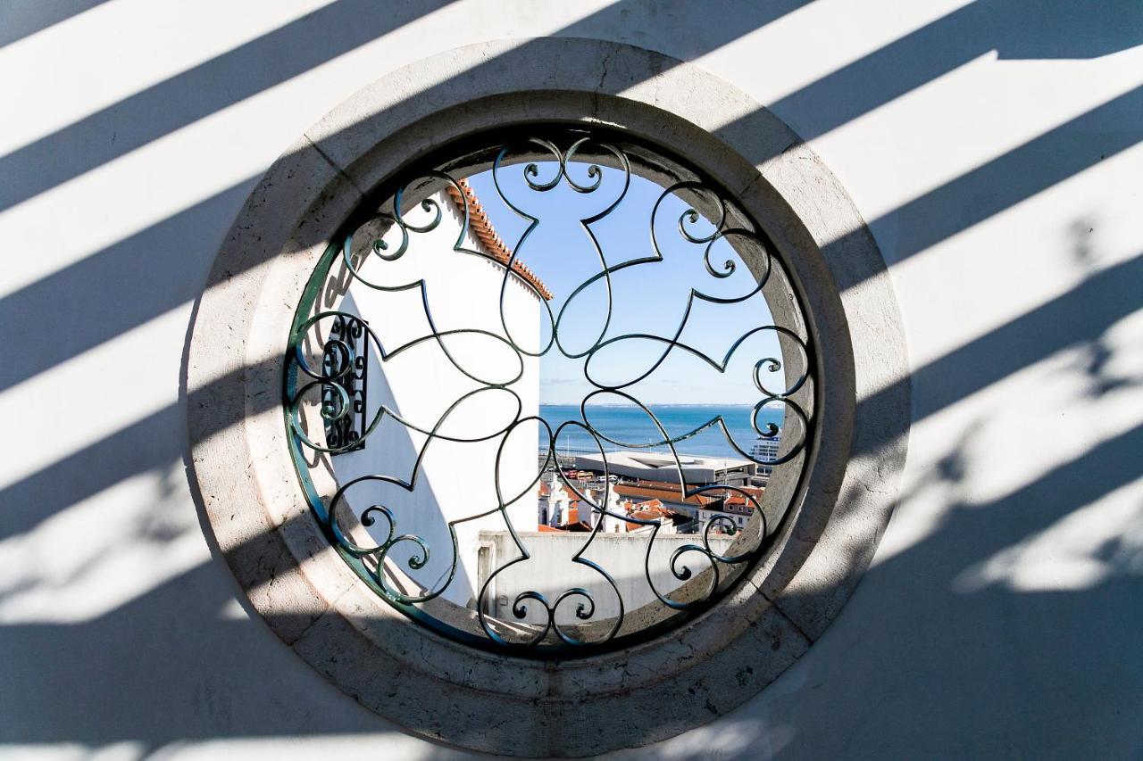Apartment Cosy Alfama Hideout - With Rooftop Terrace *