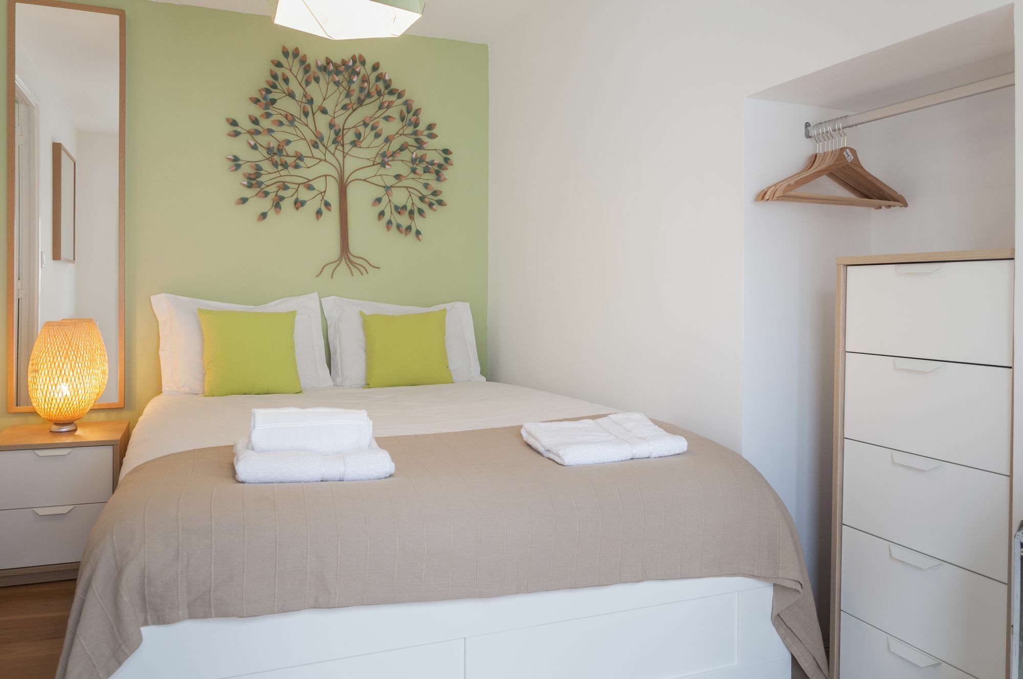 Appartement Contemporary By Alfama *