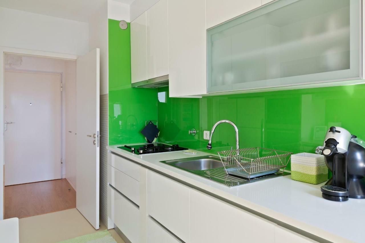 Holiday home Stunning 2 Bdr Apt Sleeps 4 Nr Entrecampos