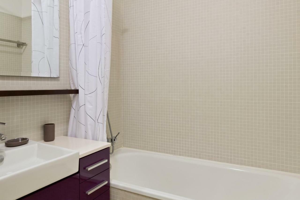 Stunning 2 Bdr Apt Sleeps 4 Nr Entrecampos