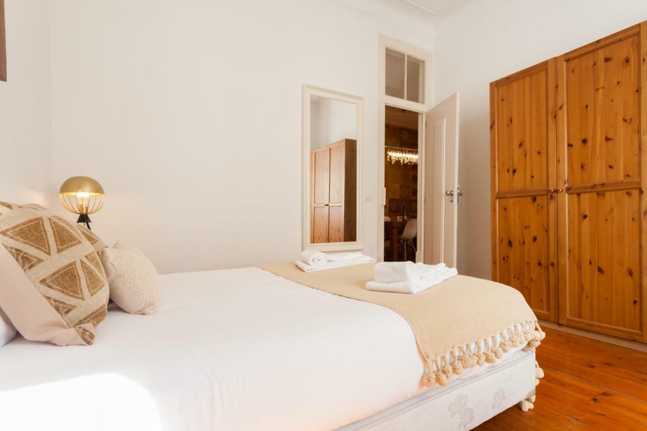Apartamento Tejo Vintage Three-bedroom - By Lu Holidays *