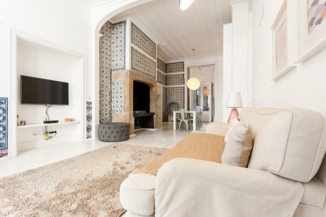 Apartment Baixa Tile Blue Two-bedroom - By Lu Holidays